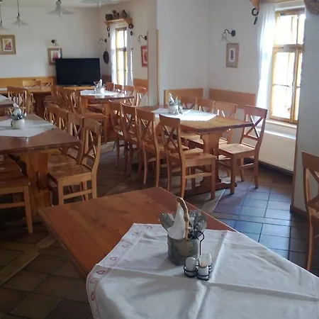 מלון Horsky Cartak 2*